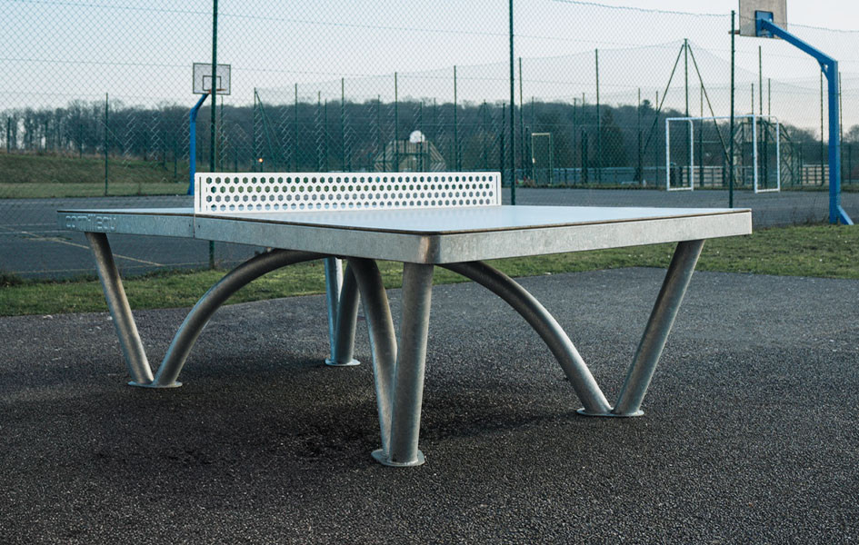 Tischtennisplatte für den öffentlichen Bereich auf der Straße
